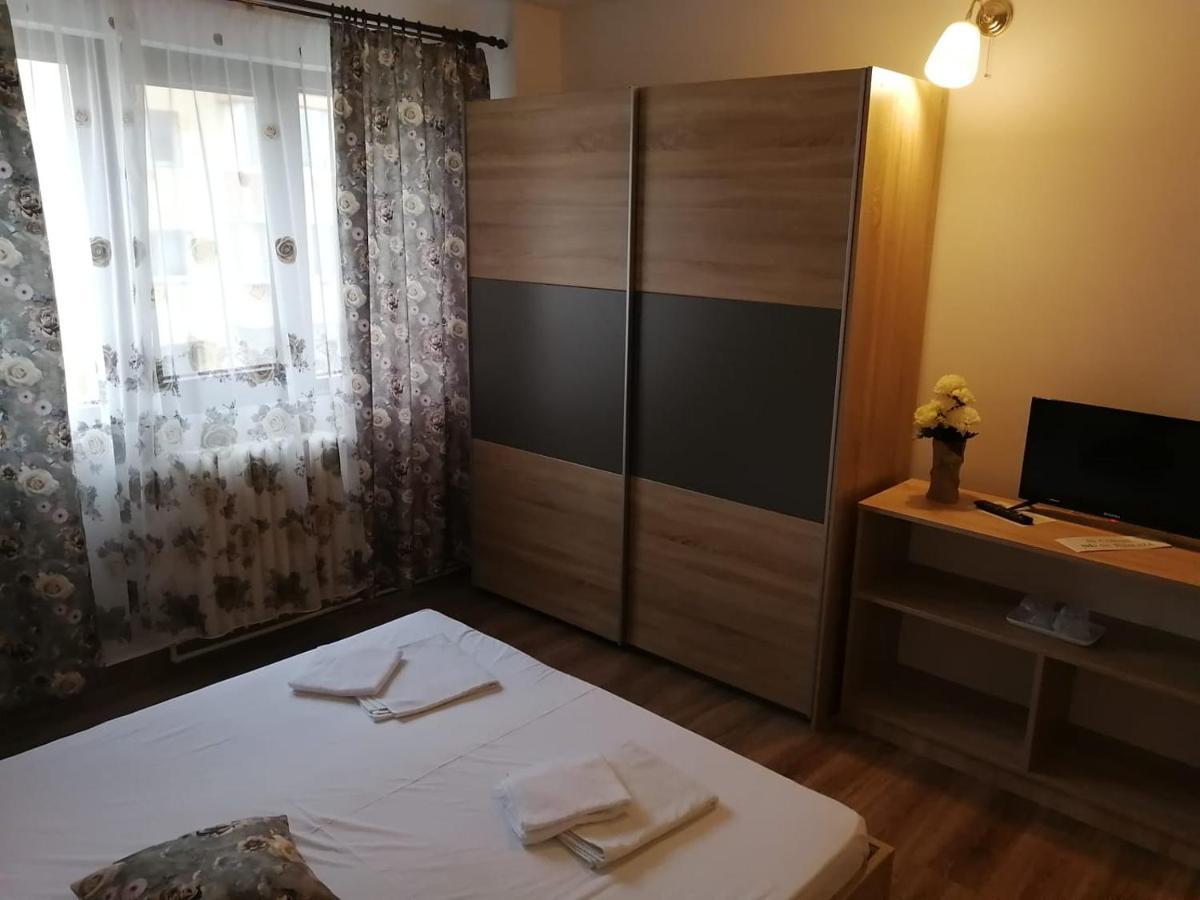 Hotel Dacor Orăştie Extérieur photo