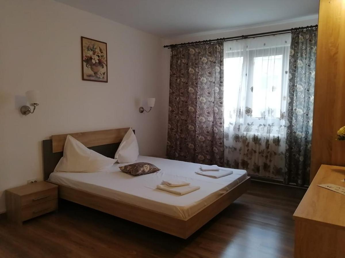 Hotel Dacor Orăştie Extérieur photo