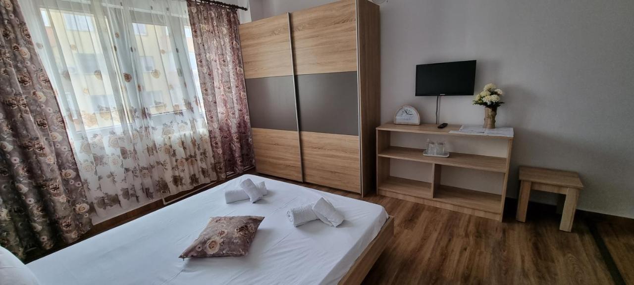 Hotel Dacor Orăştie Extérieur photo