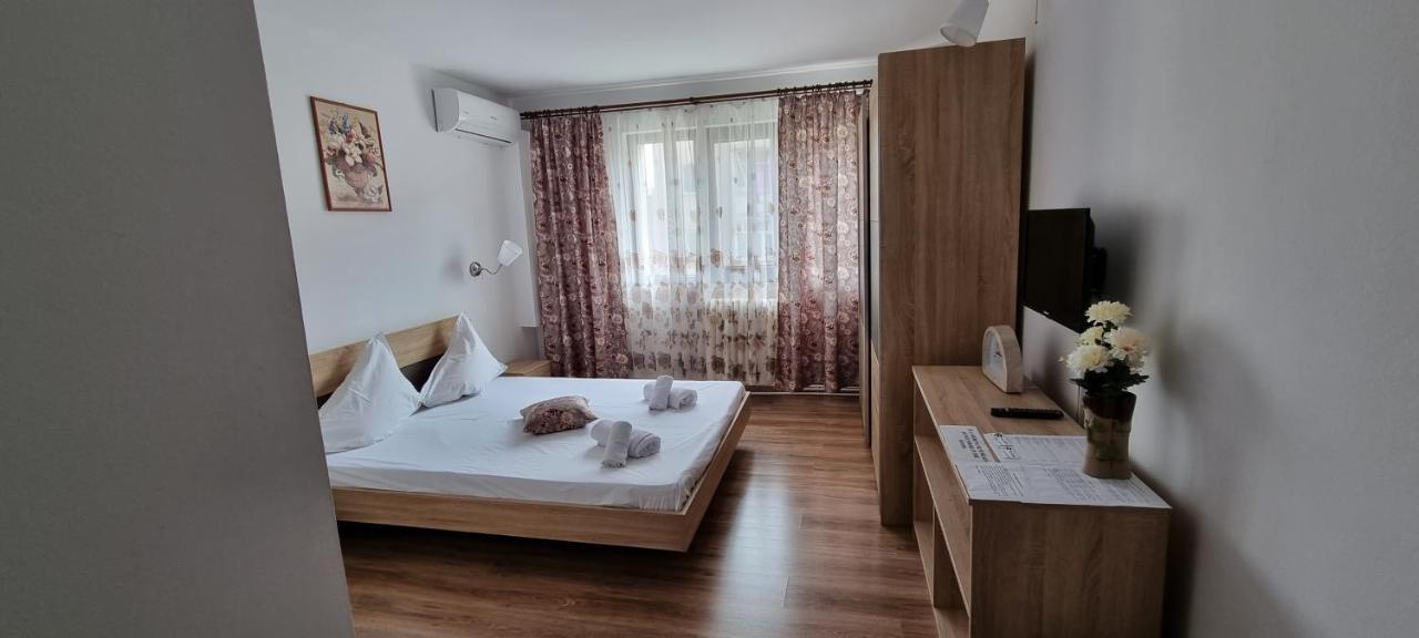 Hotel Dacor Orăştie Extérieur photo
