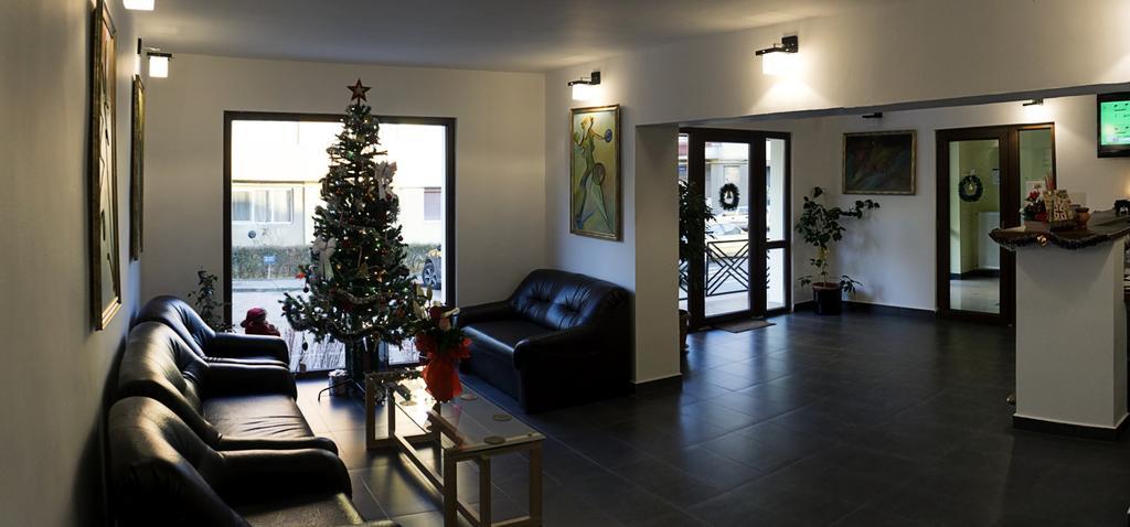 Hotel Dacor Orăştie Extérieur photo