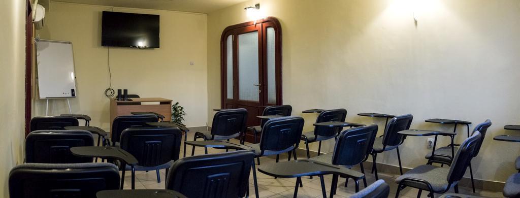 Hotel Dacor Orăştie Extérieur photo