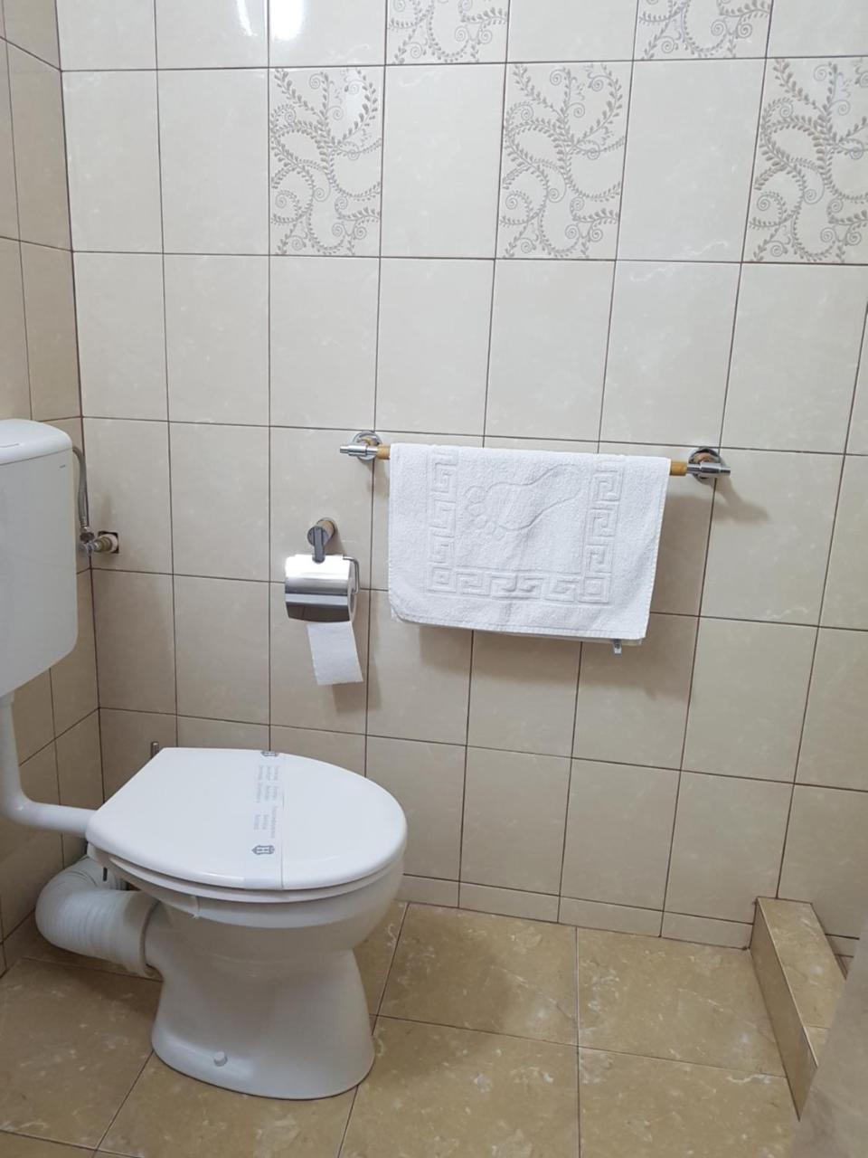 Hotel Dacor Orăştie Extérieur photo
